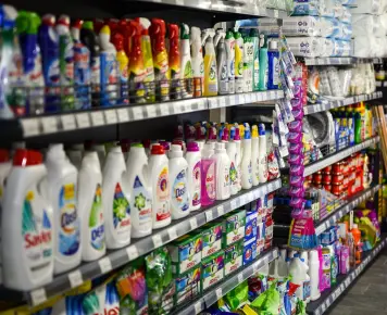 Market modern cu tehnologie de top - imagine 2